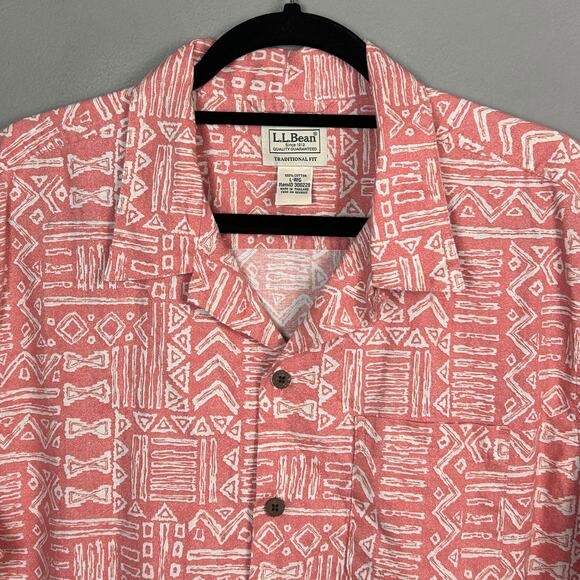 L.L. Bean shirt men's Large button down short sleeve Tropics camp Dad batik - Picture 3 of 9